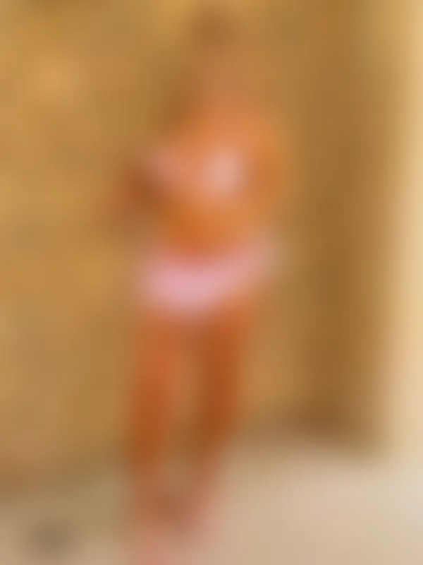 Elena, 34 y/o, Vancouver