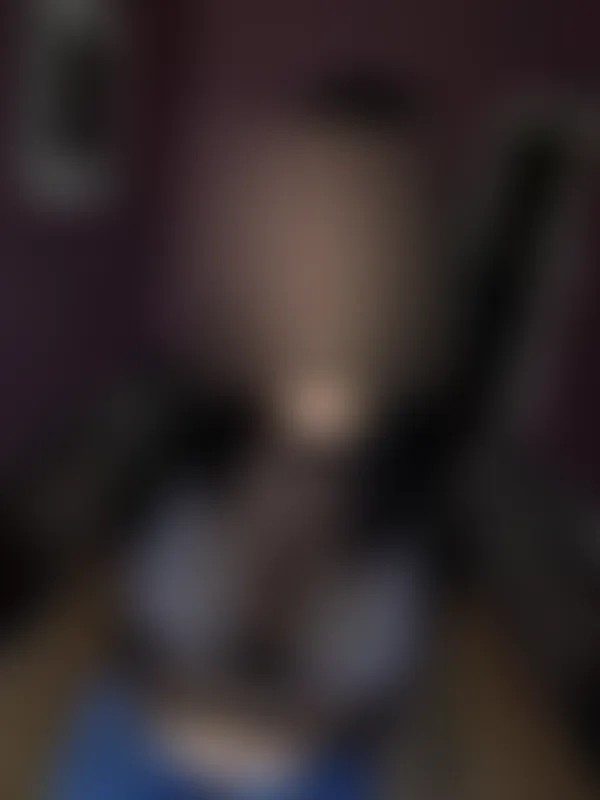 Roxanne, 29 y/o, Vancouver