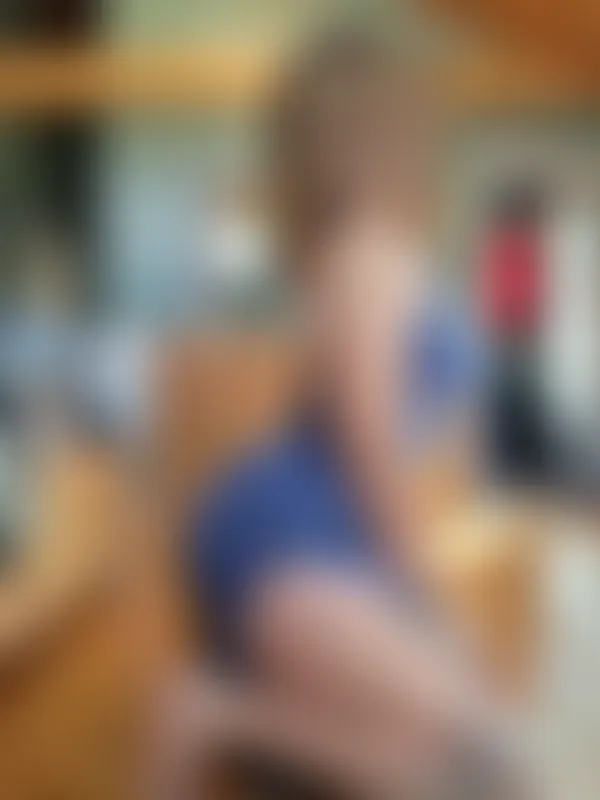 Leanne, 27 y/o, Vancouver