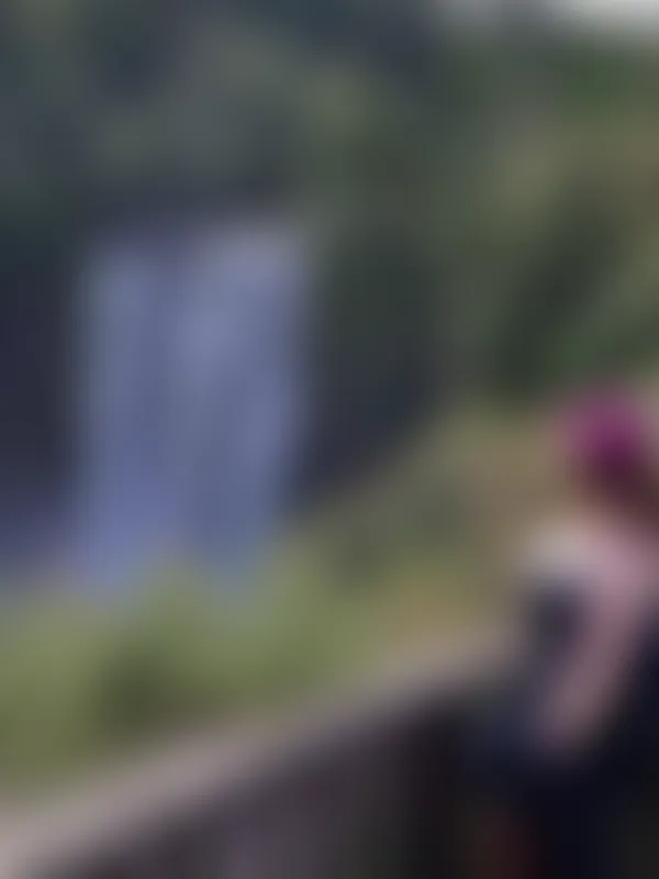 Holly, 34 y/o, Vancouver