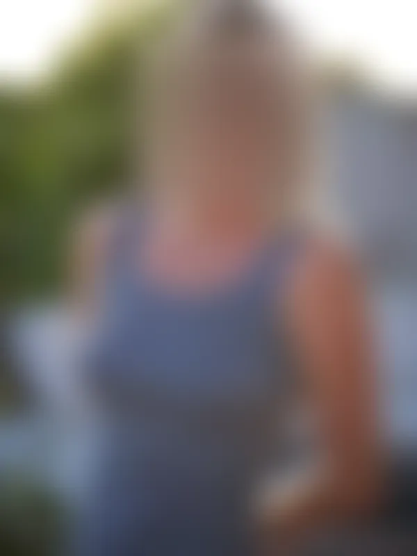Mireille, 38 y/o, Vancouver
